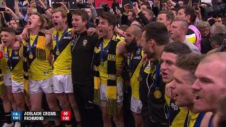 The song: 'yellow and black'